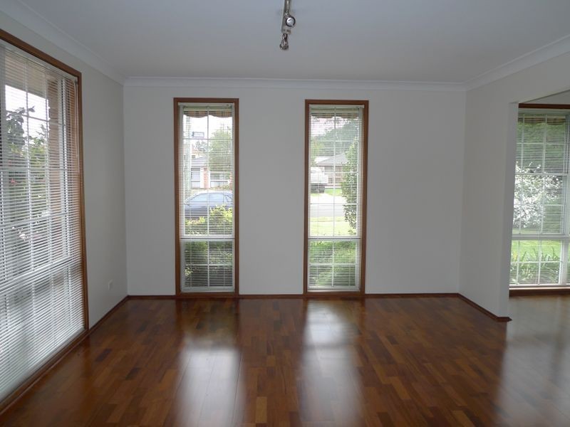 35 Orleans Crescent, Toongabbie NSW 2146