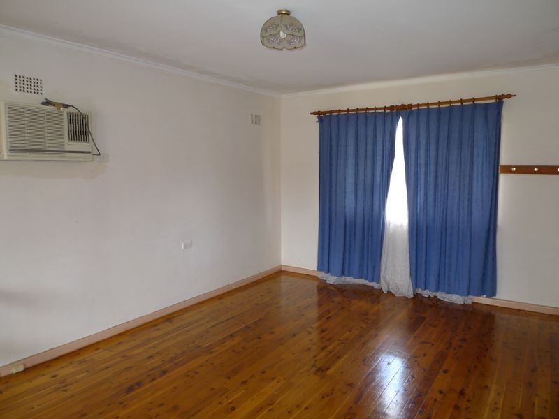 3 Blain St, Toongabbie NSW 2146