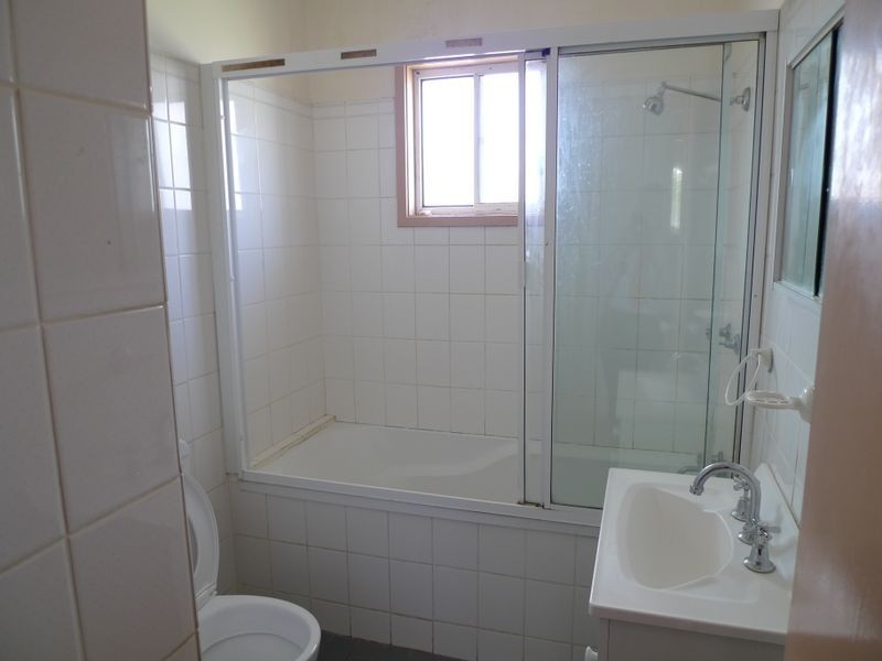 3 Blain St, Toongabbie NSW 2146