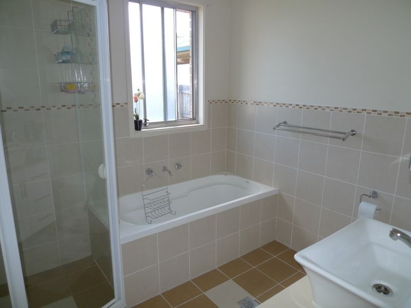 8 Shaw Place, Prospect NSW 2148