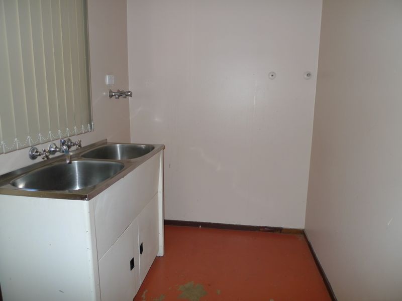 176 Fitzwilliam Road, Toongabbie NSW 2146