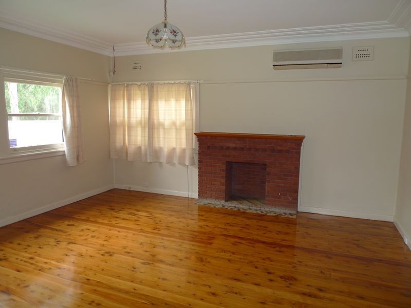 21 Junia Ave, Toongabbie NSW 2146