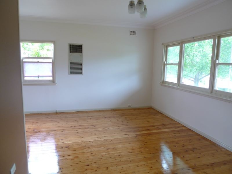 2 Illoca Place, Toongabbie NSW 2146