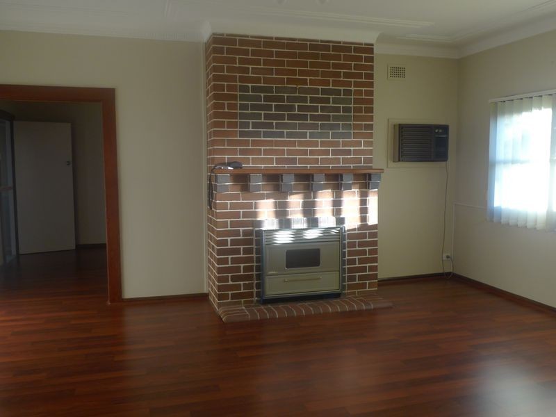 21 Tungarra Road, Girraween NSW 2145