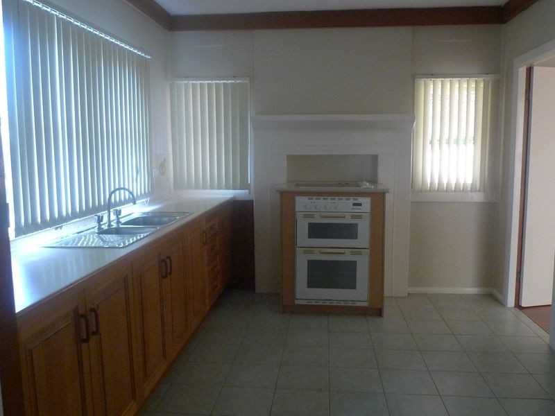 21 Tungarra Road, Girraween NSW 2145