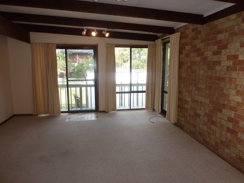 2/81 Clyde Street, Mollymook NSW 2539
