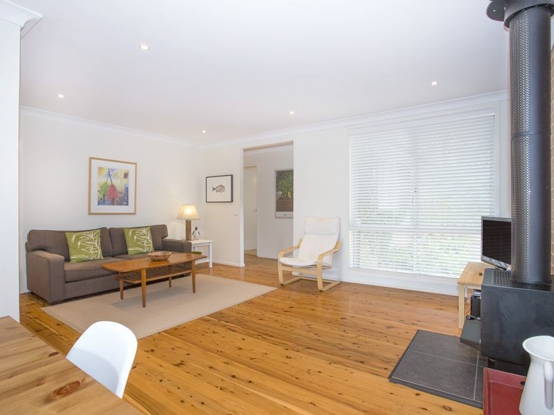 82 Ross Avenue, Narrawallee NSW 2539