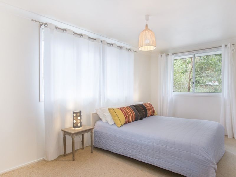 82 Ross Avenue, Narrawallee NSW 2539