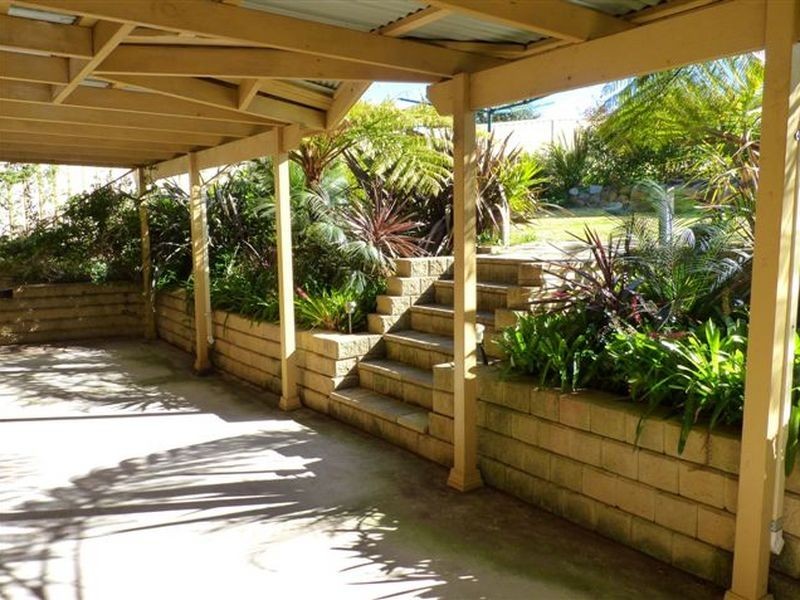 14 Leigh Crescent, Ulladulla NSW 2539
