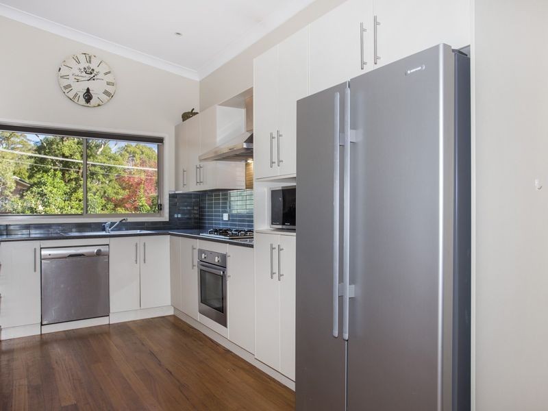 50 Ross Avenue, Narrawallee NSW 2539