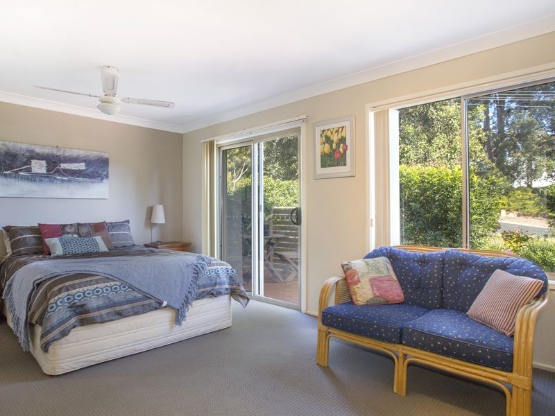50 Ross Avenue, Narrawallee NSW 2539