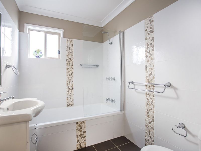 50 Ross Avenue, Narrawallee NSW 2539