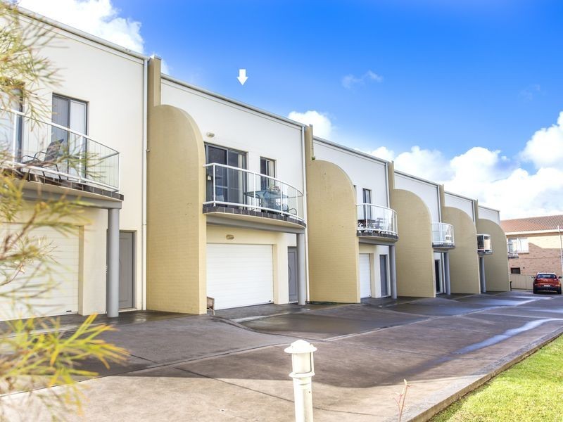 2/14 Dolphin Street, Ulladulla NSW 2539