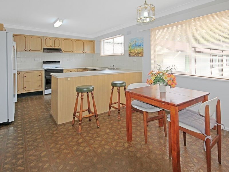 18 George Street, Burrill Lake NSW 2539