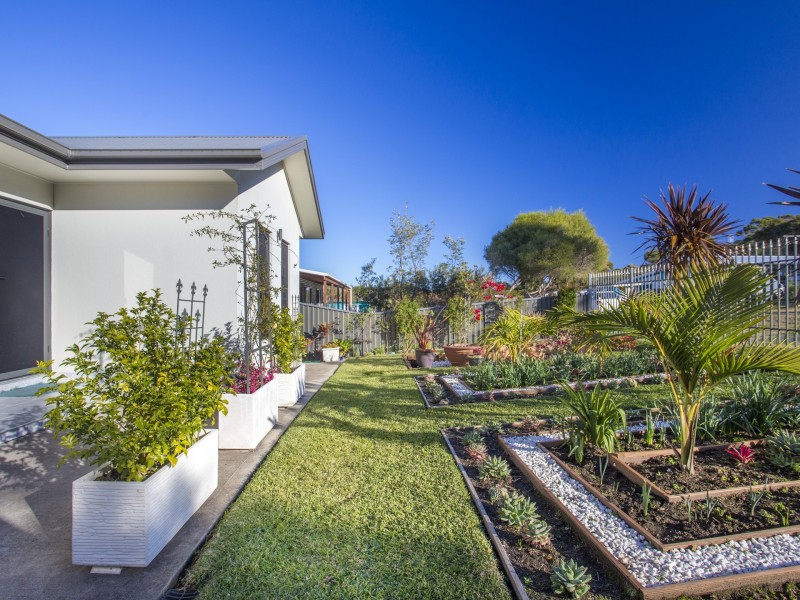 22 Glasford Crescent, Kioloa NSW 2539