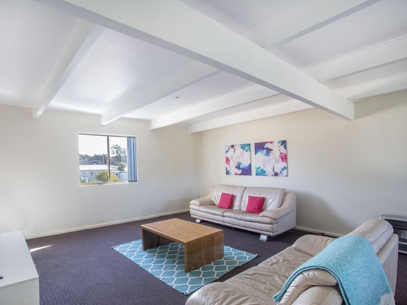 37 Thistleton Drive, Burrill Lake NSW 2539