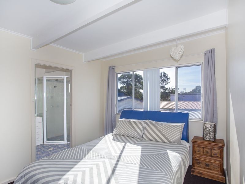 37 Thistleton Drive, Burrill Lake NSW 2539