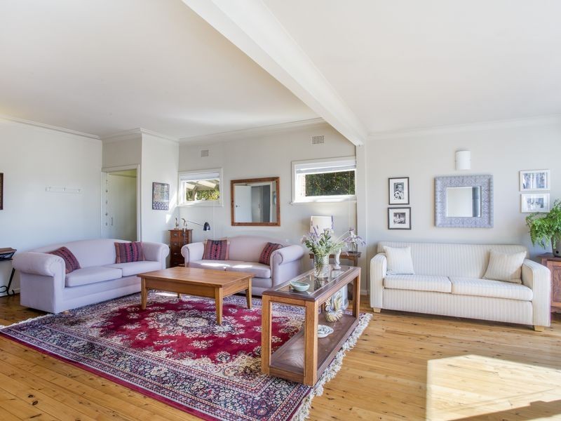 17 Seaview Street, Mollymook NSW 2539