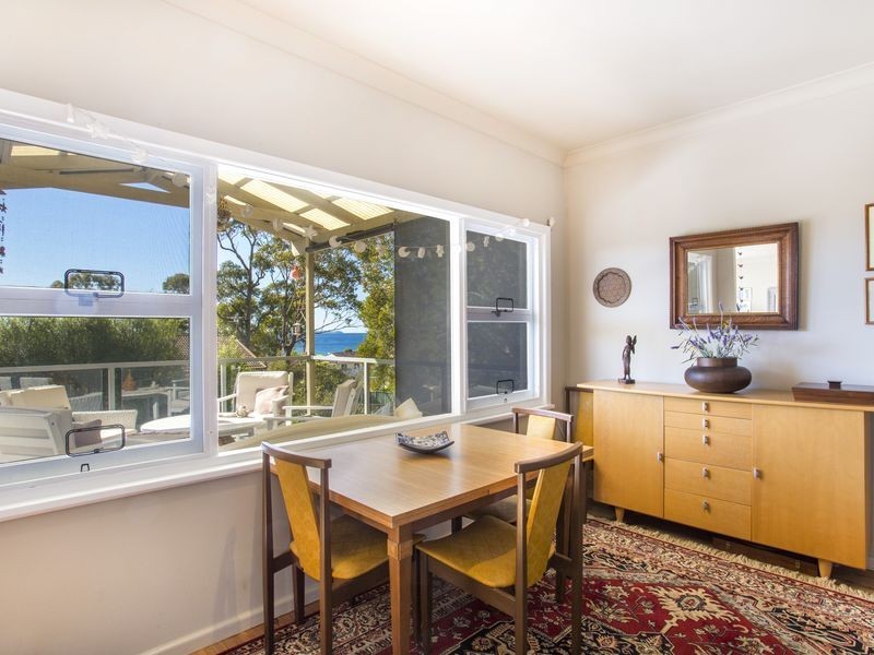 17 Seaview Street, Mollymook NSW 2539