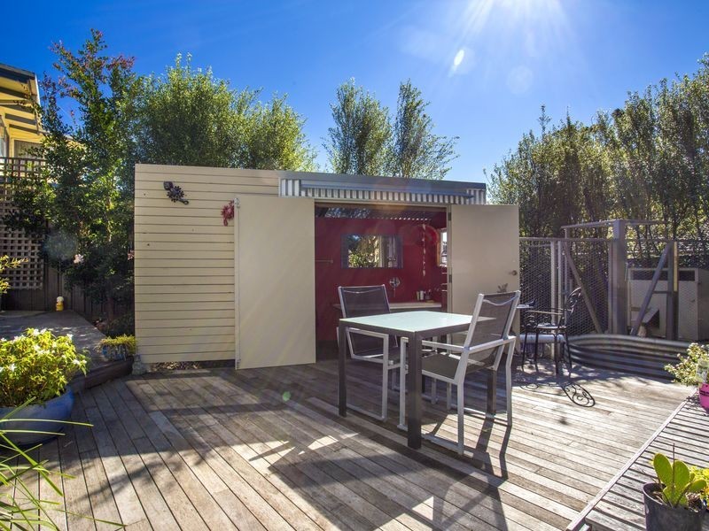 17 Seaview Street, Mollymook NSW 2539