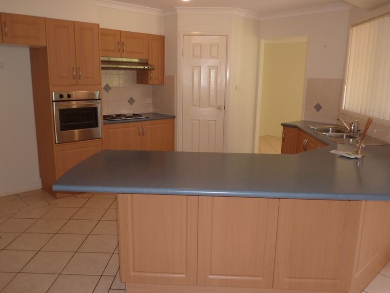 5 Yarrawonga Dr, Mollymook NSW 2539