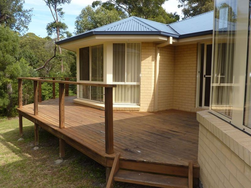 5 Yarrawonga Dr, Mollymook NSW 2539