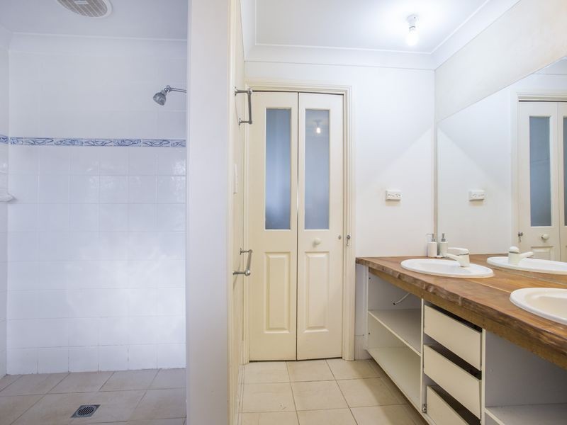 13 Poplar Street, Bendalong NSW 2539