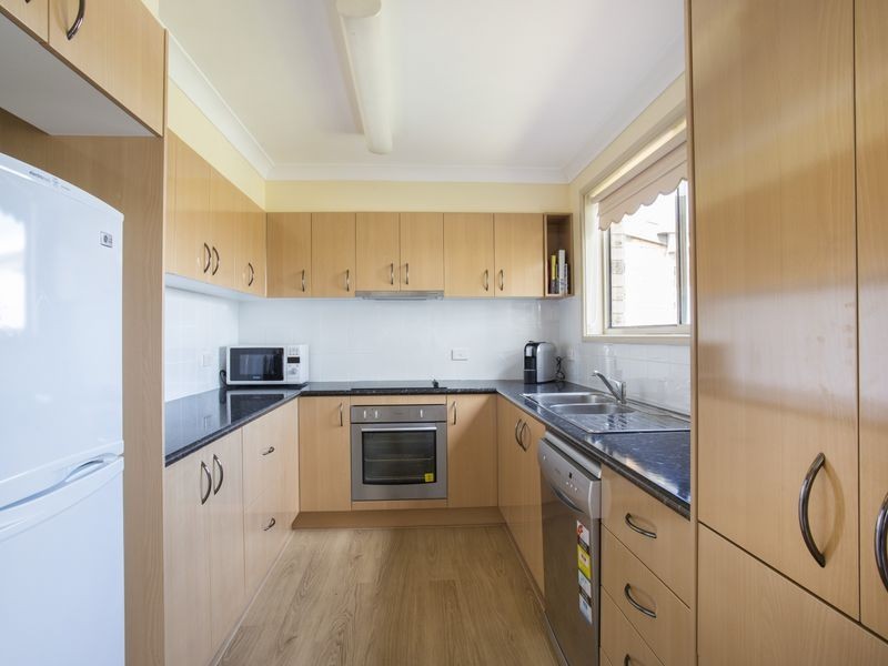 25 Canberra Crescent, Burrill Lake NSW 2539