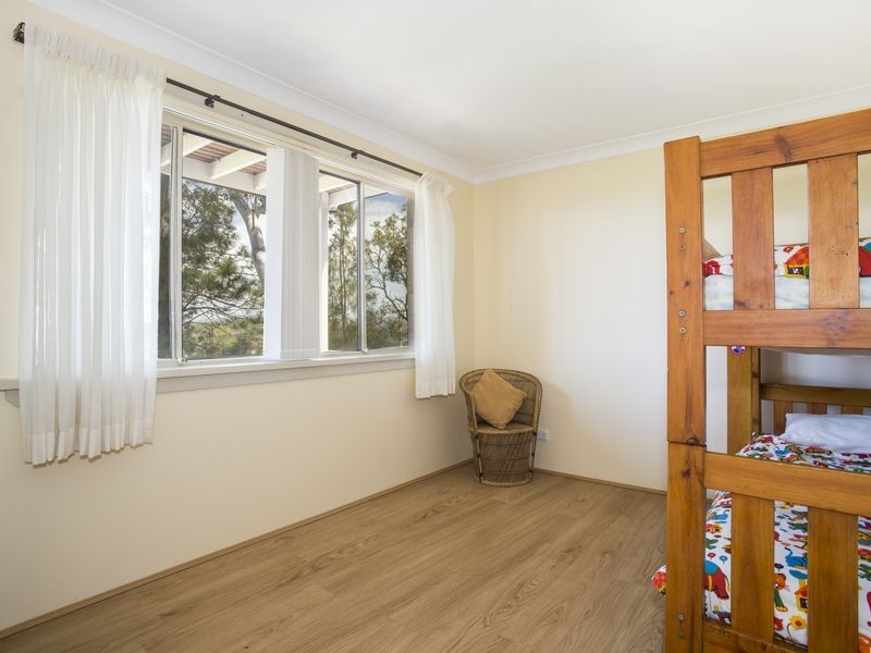 25 Canberra Crescent, Burrill Lake NSW 2539