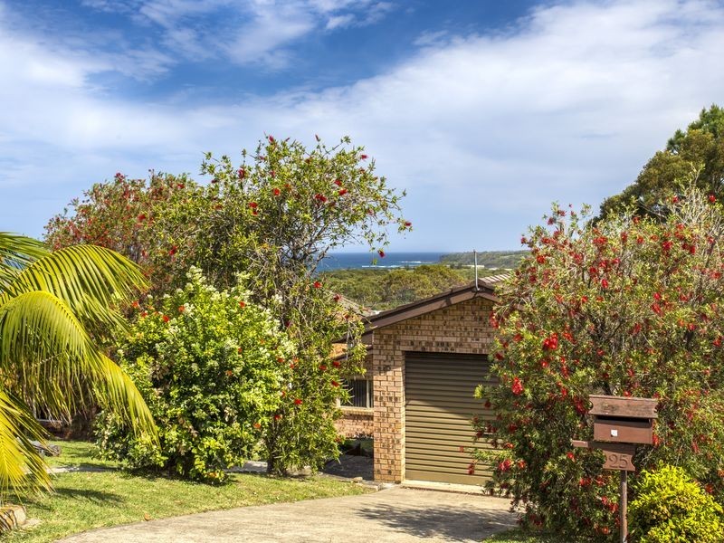 25 Canberra Crescent, Burrill Lake NSW 2539