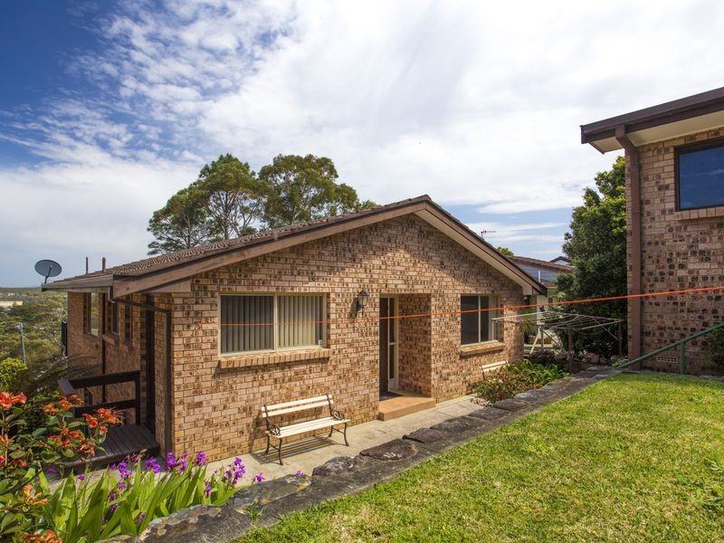 25 Canberra Crescent, Burrill Lake NSW 2539