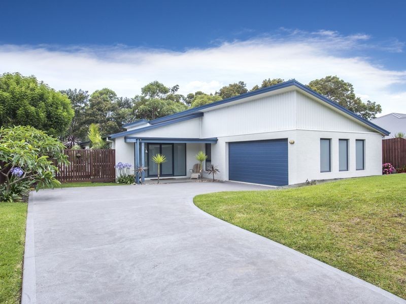 9 Wuru Drive, Burrill Lake NSW 2539