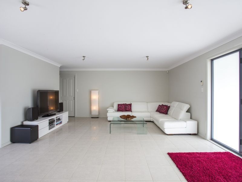 9 Wuru Drive, Burrill Lake NSW 2539