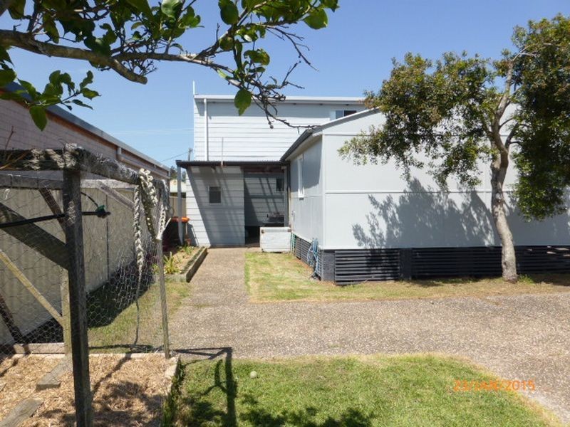 37 Thistleton Drive, Burrill Lake NSW 2539