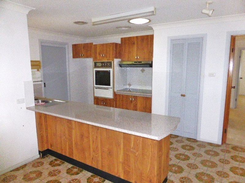 17 Augenaut Ave, Ulladulla NSW 2539