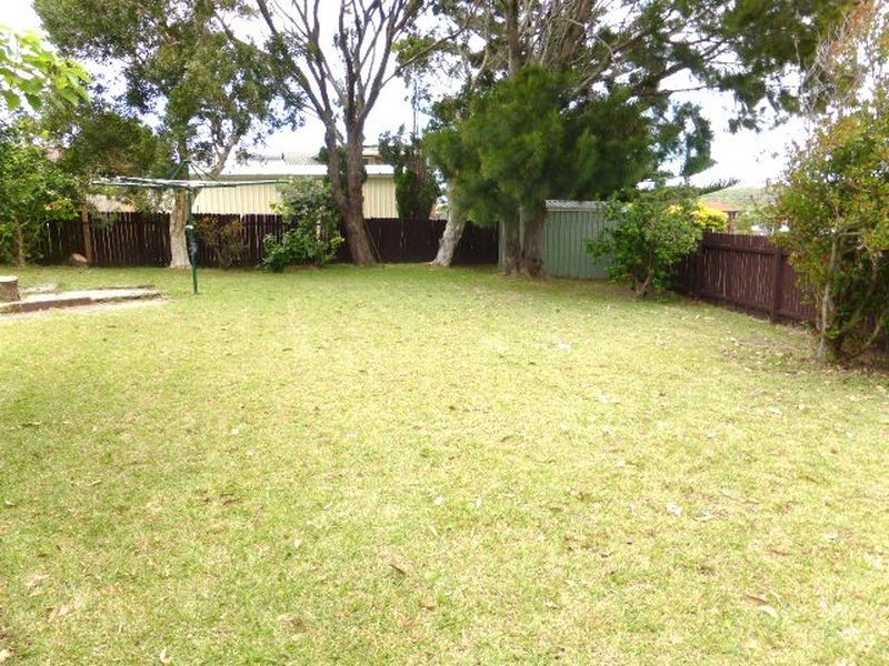 17 Augenaut Ave, Ulladulla NSW 2539