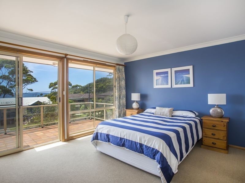11 Booth Avenue, Narrawallee NSW 2539