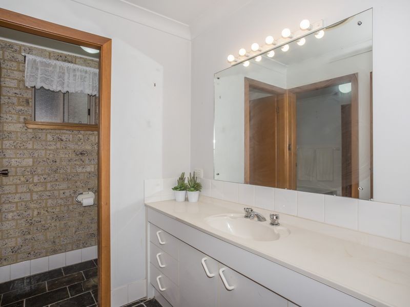 18 Pengana Crescent, Mollymook NSW 2539