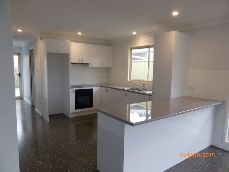 10 Lakeview Drive, Burrill Lake NSW 2539