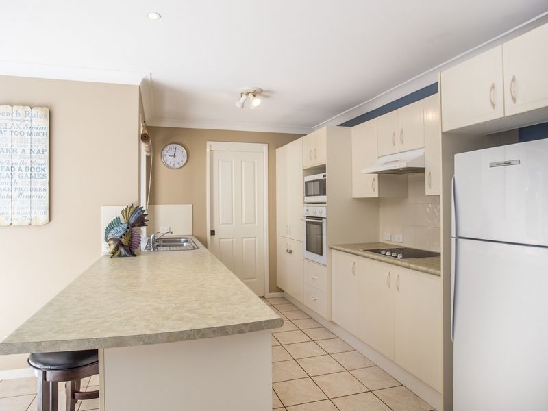51 Wyoming Ave, Burrill Lake NSW 2539