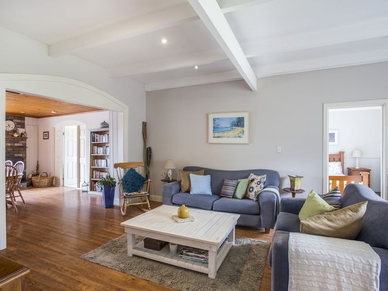 60 Garside Road, Mollymook NSW 2539