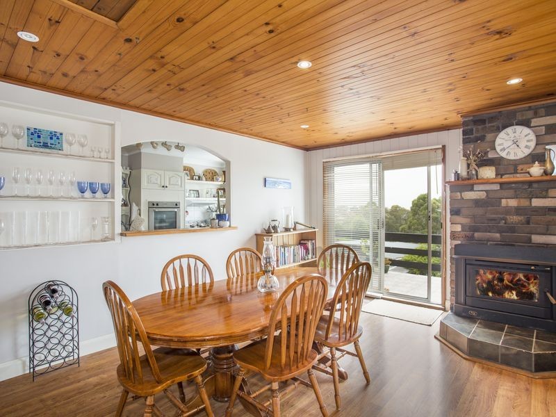 60 Garside Road, Mollymook NSW 2539