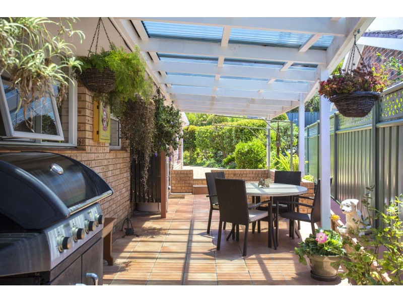 8 Driver Avenue, Mollymook NSW 2539