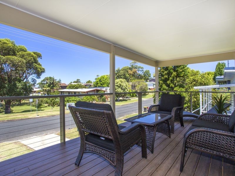 59 Carroll Avenue, Mollymook NSW 2539