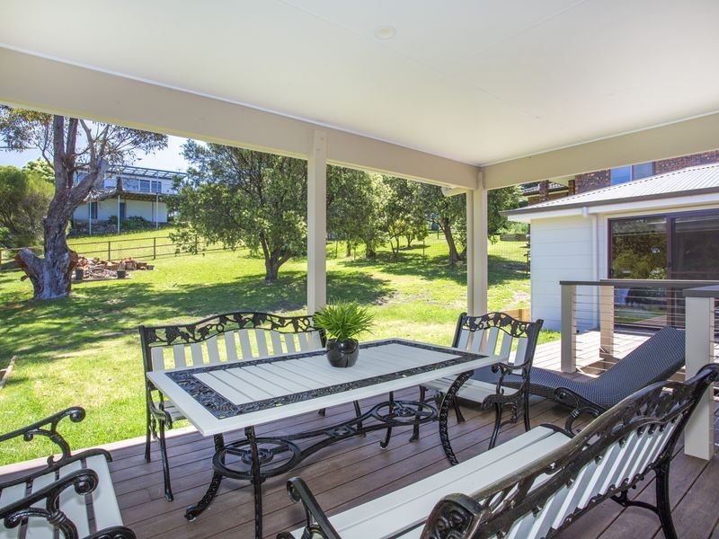 59 Carroll Avenue, Mollymook NSW 2539