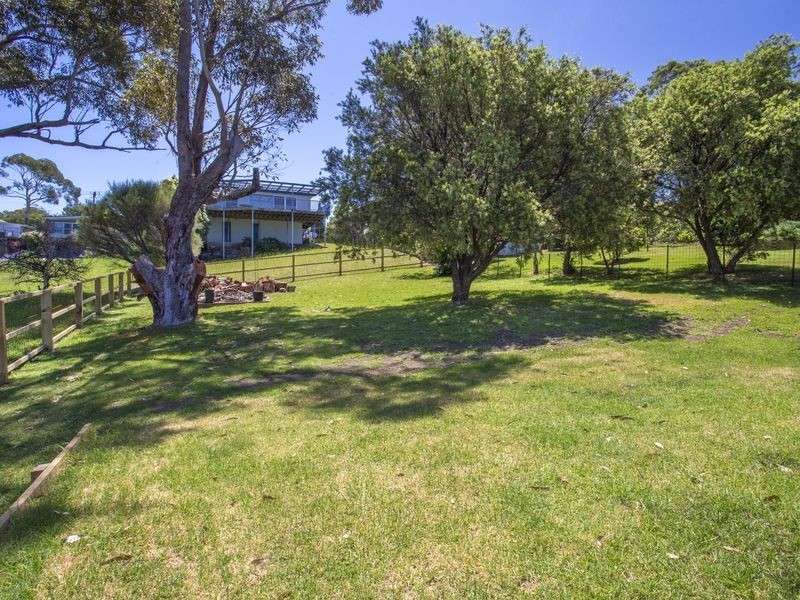 59 Carroll Avenue, Mollymook NSW 2539