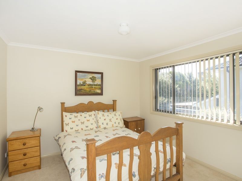 2/11 Witherington Avenue, Ulladulla NSW 2539