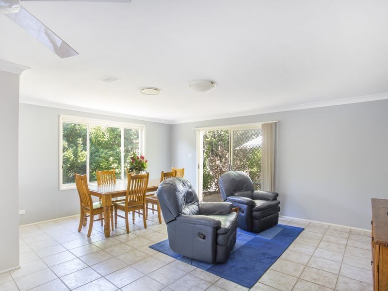 9 Combe Drive, Mollymook NSW 2539