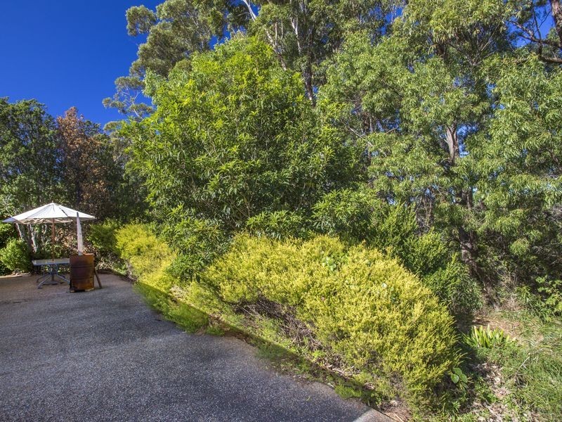 9 Combe Drive, Mollymook NSW 2539
