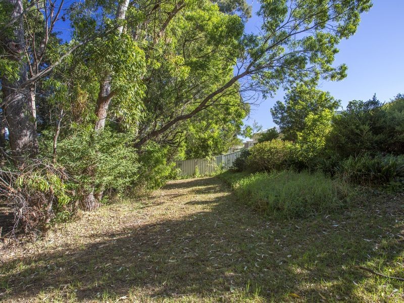 9 Combe Drive, Mollymook NSW 2539